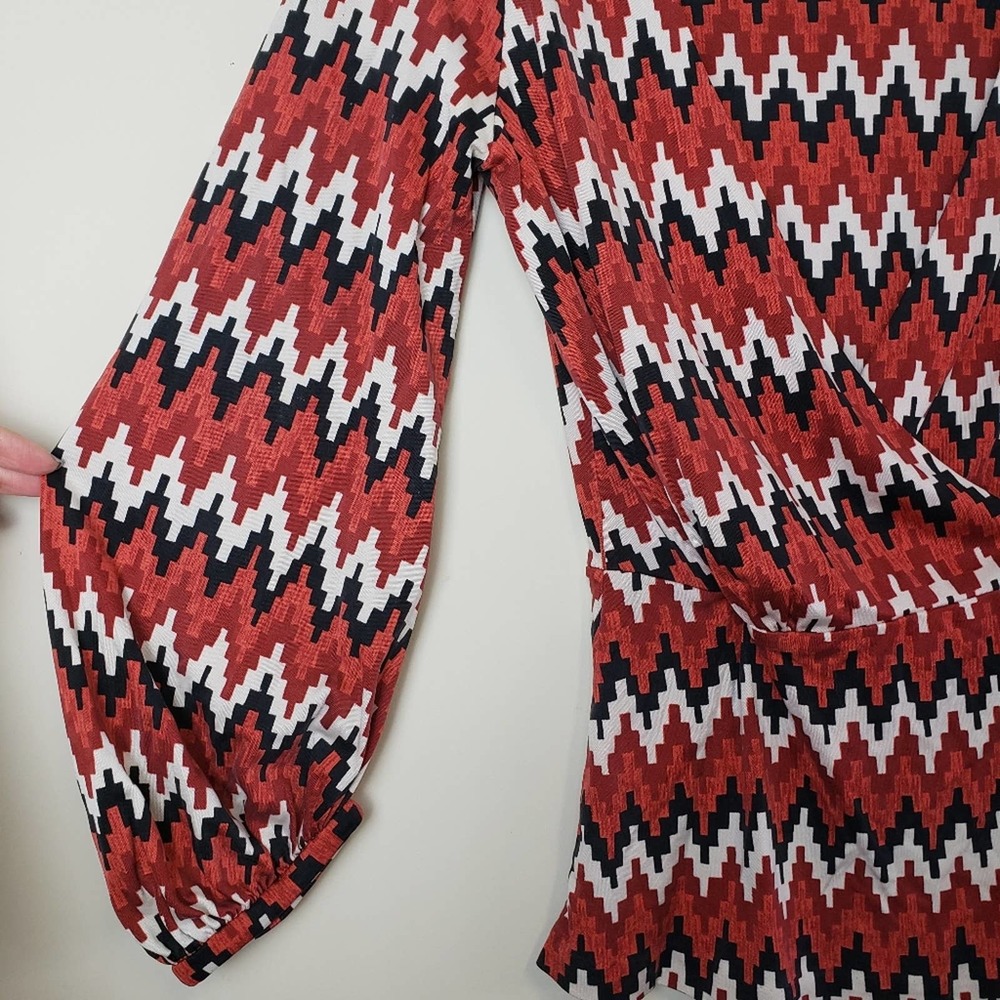 Nieves Lavi 100% Silk‎ Chevron Wrap Shirt Top Cuffs Long Sleeves Size XS - Picture 6 of 8